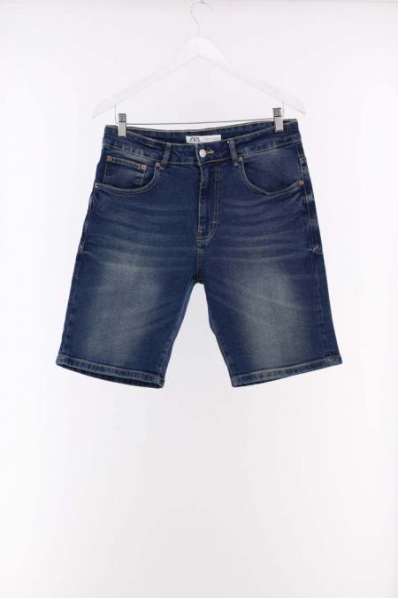 Pantaloni scurti Zara model prespalat cu talie medie, barbati