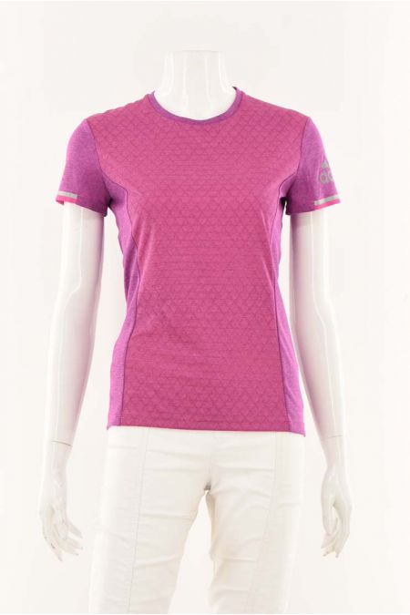 Tricou Adidas cu logo reflectorizant inscriptionat si croiala cambrata, dama