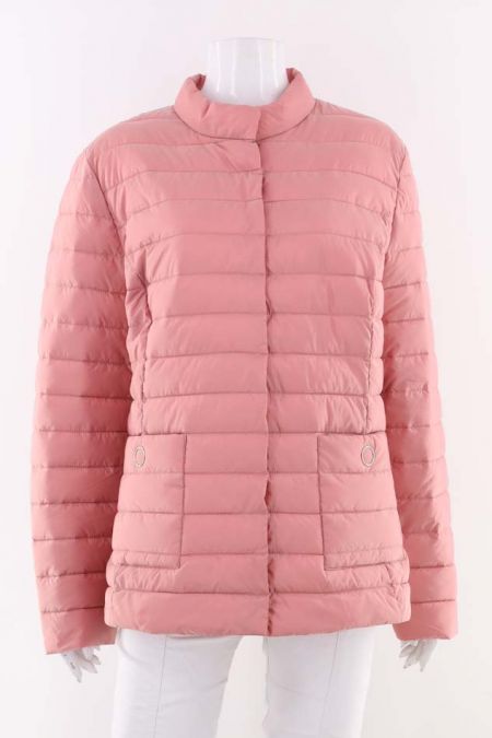 Geaca Gerry Weber model monocromatic si inchidere cu capse, dama 