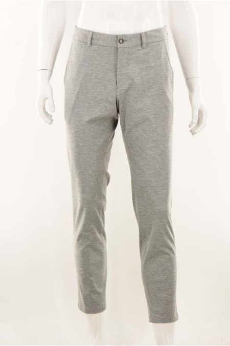 Pantaloni noi s.Oliver cu snur ascuns in talie si buzunare cu refileti, barbati